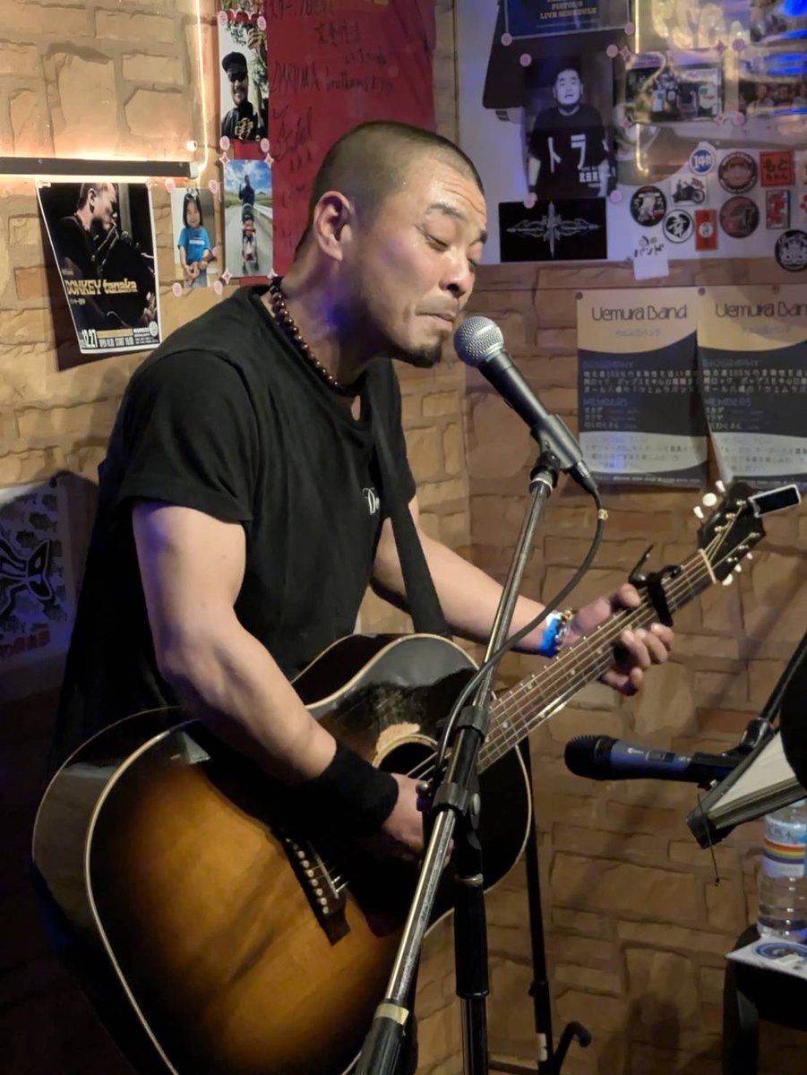 o_ka_da_keishi's tweet photo. 急遽！！

ドンキー田中ワンマン決定！！
LIVE CAFE momo29
12/26(土)
18:30 OPEN　19:00 START
🎫¥3,000+ワンドリンク
京阪石清水八幡宮駅すぐ

昨年に引き続きド年末のドンキー！

ご予約は演者さん又はこのDM迄
#ドンキー田中　#momo29 https://t.co/i3WmVqa223