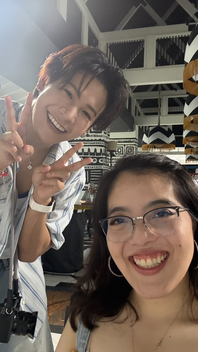 Poon_KPWorld's tweet photo. 😆❤️ น่าร๊ากกกกกกก!!!! ขอบคุณค้าบ สดใสบอยมาก 

#GARNIERMOCHIMALDIVESXKRISTSINGTOD1 #SingtoPrachaya @stjinx_maya https://t.co/oAL5X4Jiet