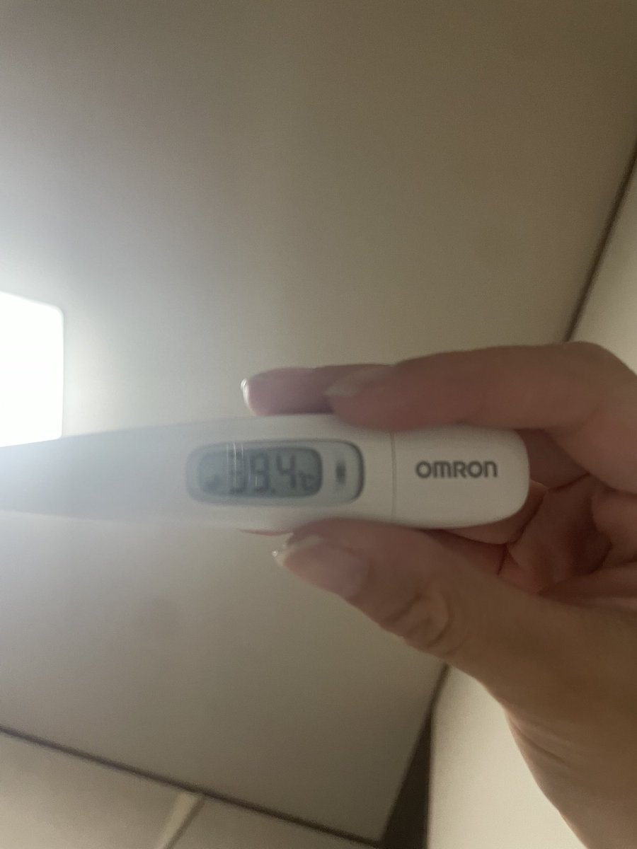 FEARNOT__0801's tweet photo. 神奈川初日行った方体調大丈夫ですか？？

体調不良になりました😭😭😭😭😭😭

熱が.........

東ドの時と一緒やん😭😭😭😭😭😭😭

 #LE_SSERAFIM #PUREFLOW_IN_JAPAN https://t.co/kGRdrpGgxZ