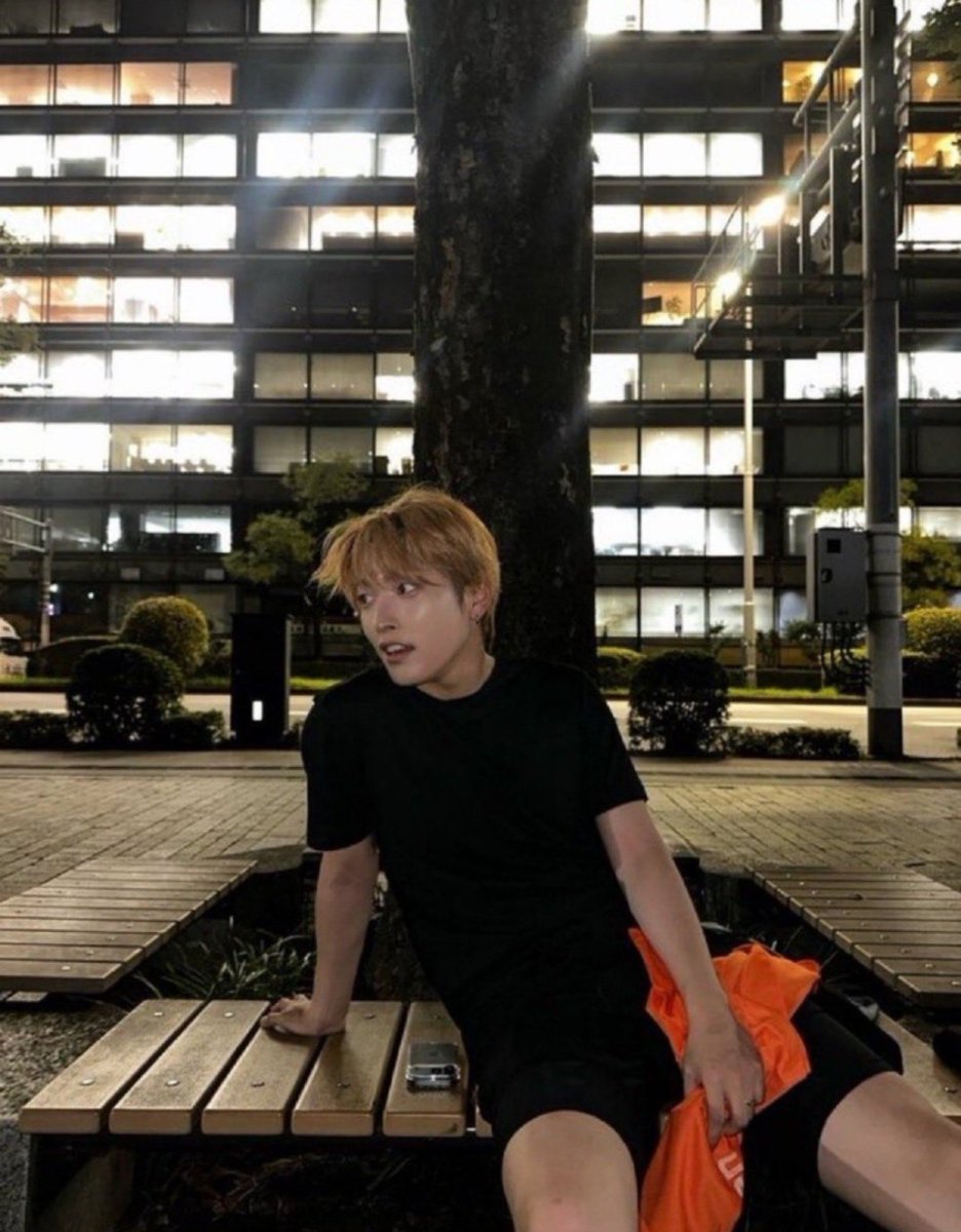 HwaHalaziaa's tweet photo. I'm having flashbacks 🚬🚬🚬 https://t.co/zxNiA0i6Hx