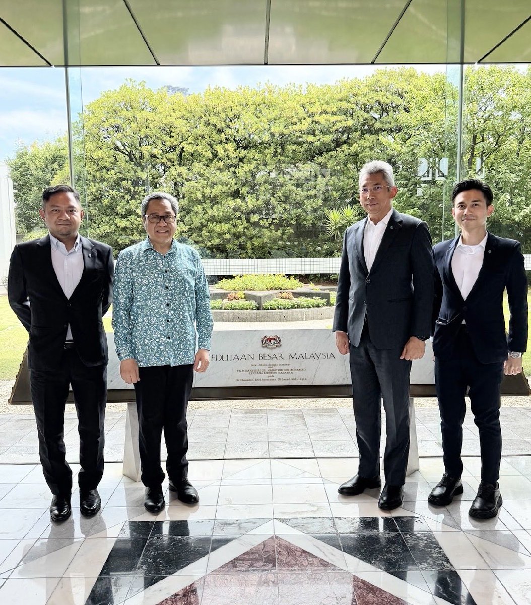 rozianghani's tweet photo. Discussed with PETRONAS Representative Office Japan (PROJ) team on PETRONAS LNG Partnerships with Japanese stakeholders across multiple business segments

@MYEmbassyJapan https://t.co/RisFa7a2N4