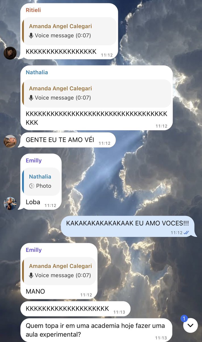 user_2666's tweet photo. simplesmente achei o melhor grupo de meninas possivel https://t.co/8jKpbcxZf4
