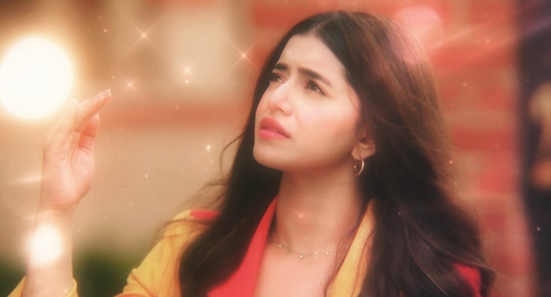 Iamkkqum's tweet photo. No doubt... She looks gorgeous 

#TuJulietJattDi https://t.co/0A6BGYawGO