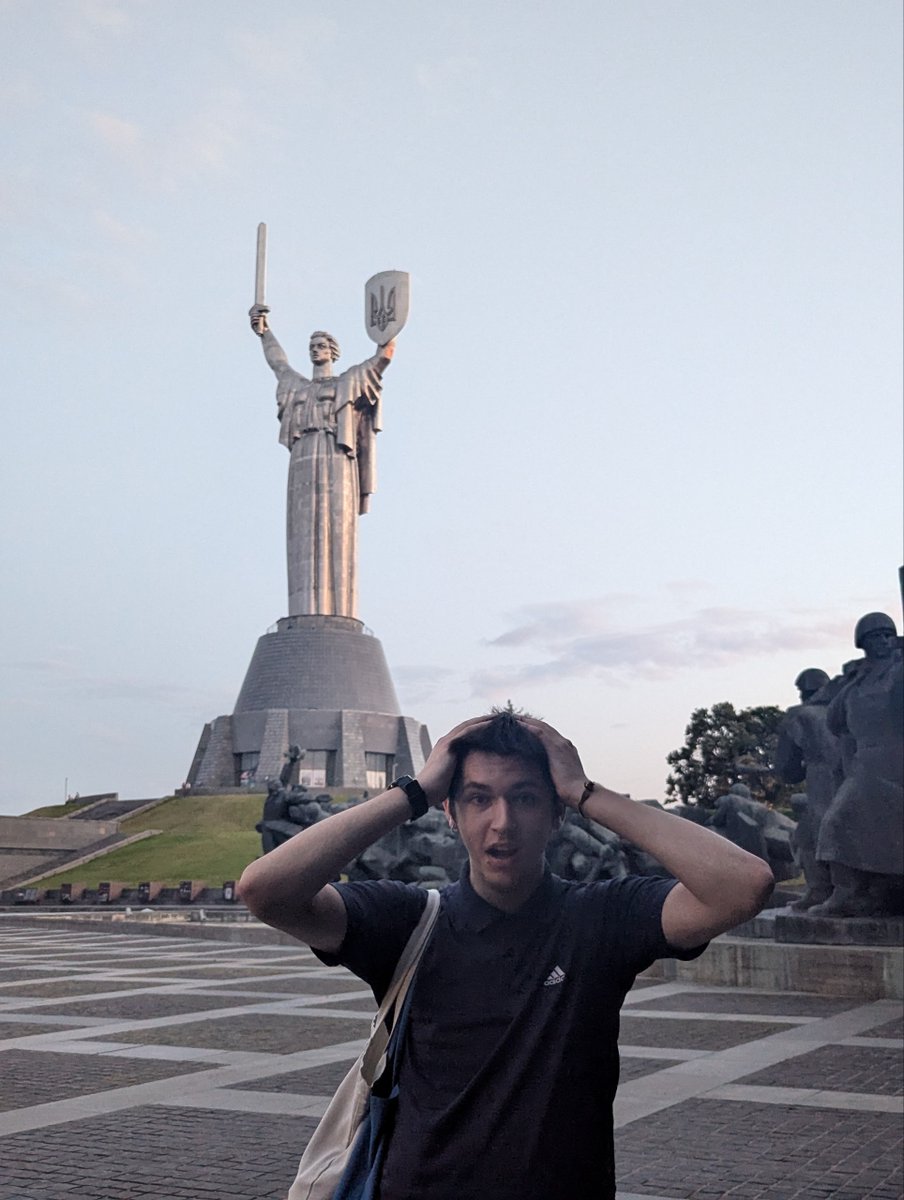 MaksimVovk3's tweet photo. Мене звати Максим. Я шукаю психоТЕРАПЕВТА у напрямку ДПТ. Готовий стати кейсовим клієнтом. Звертаюсь у звʼязку з численними спробами суїциду, самопошкоджуючою поведінкою, не контрольованими імпульсами та проблемами з алкоголем. Моя мета навчитись жити з моїми імпульсами! https://t.co/zGmE99LE7H