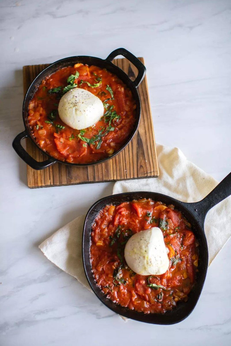 blacuka's tweet photo. Fresh organic tomatoes, basil u0026 mozzarella just in! Perfect for a quick caprese salad tonight—grab yours before they’re gone https://t.co/q0A1UFQ0bB