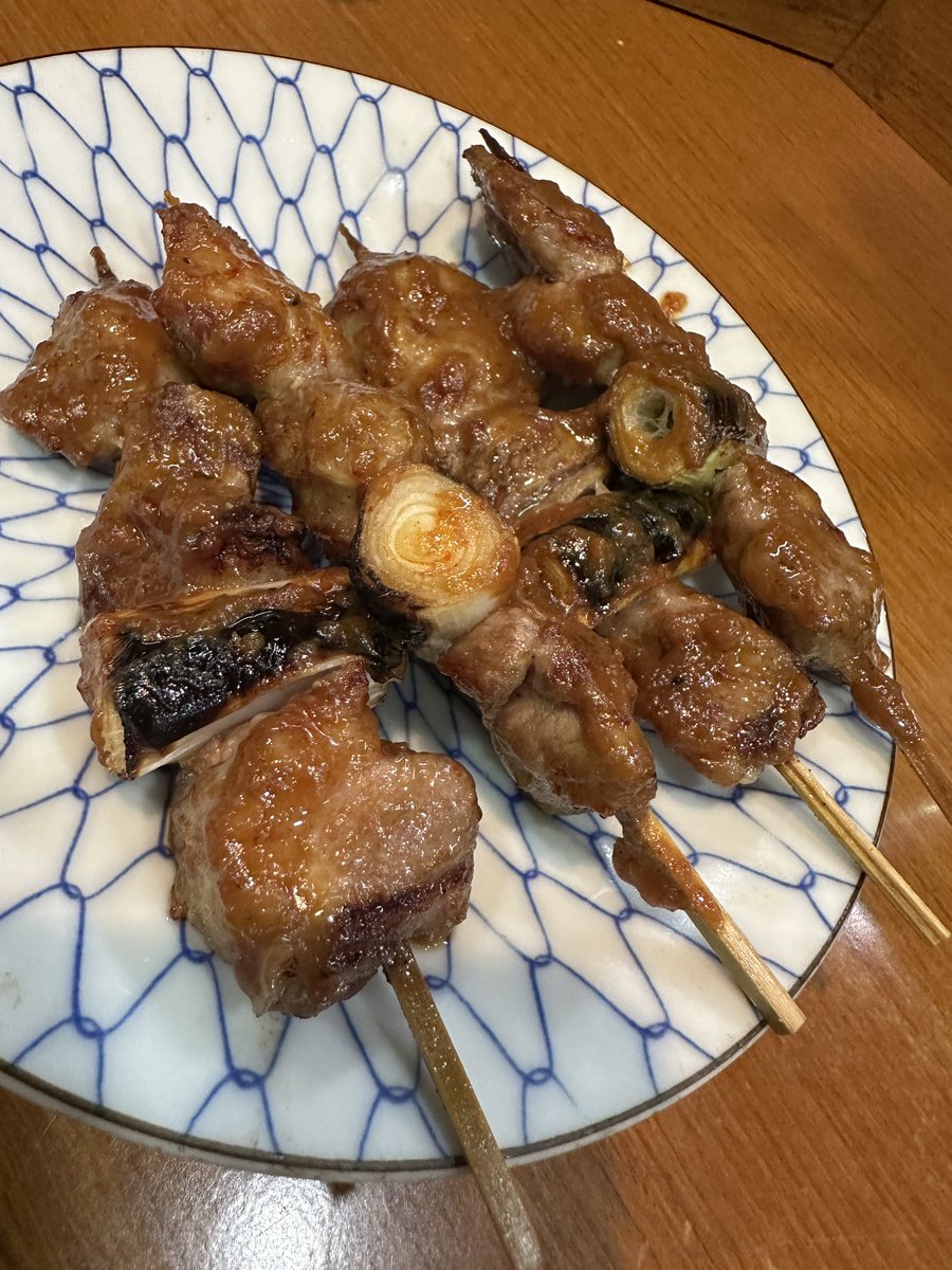 katayabya's tweet photo. ボールでね https://t.co/nWDBRlvTOH