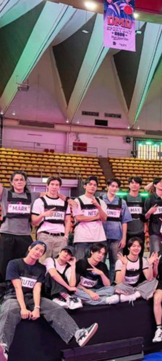 2311Phear's tweet photo. อู่อู๋กับเรือผีของเค้า 

#กีฬาสีดูมันดิ2026 https://t.co/0R4y0mxyJw
