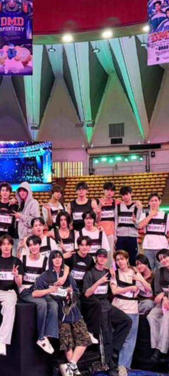 2311Phear's tweet photo. อู่อู๋กับเรือผีของเค้า 

#กีฬาสีดูมันดิ2026 https://t.co/0R4y0mxyJw