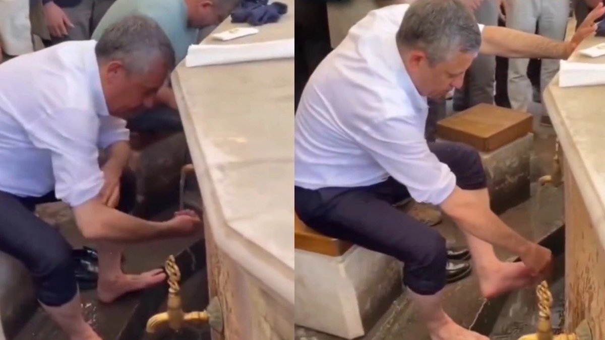 msadikyilmaz's tweet photo. Kamera bir kez eşikten içeri süzüldü mü, eylemin metafiziği kırılır. Artık ne bükülen dizler sırrı koruyabilir ne de yükselen dualar mahremiyetini... 

Objektifin önündeki ibadet, Halık ile mahluk arasındaki o derin bağ olmaktan çıkar; zatını yitirip merceğin ardındaki göz için kurgulanmış bir imgeden, seyirlik bir gösteriden ibaret kalır.

Öyleyse sahnedekini değil, karanlıkta oturan o asıl "seyirciyi" sorgulamak gerekir: Lense pusu kuran o görünmez göz, neyin peşindedir?

O göz; kutsala duyduğu hürmetten değil, onu seyrederek tüketmenin, nesneleştirmenin ve vitrinleştirmenin tahakküm edici hazzından beslenir. Burada sarsılan eylemin öz değeri değildir; zira kamera hakikati çoktan buharlaştırmış, geriye yalnızca tüketilmeyi bekleyen bir simülasyon bırakmıştır.

#ÖzgürÖzel #YeniParti #CHP #Siyaset #Gündem #SosyalMedya #SokakRöportajları #Medya #TürkiyeGündemi