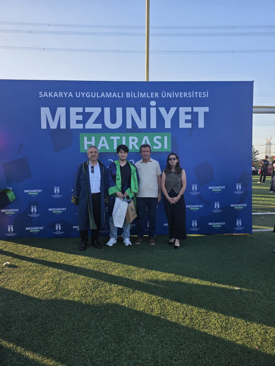emo_kocaeli's tweet photo. 30/Temmuz/2026 Perşembe günü EMO Sakarya İl Temsilciliği olarak, Sakarya Uygulamalı Bilimler Üniversitesi Teknoloji Fakültesi Elektrik-Elektronik Mühendisliği Bölümü Mezuniyet Töreni`ne katılım sağladık.
WEB Haber İçin; https://t.co/QucQRXb10A https://t.co/N3mIPOvgEc