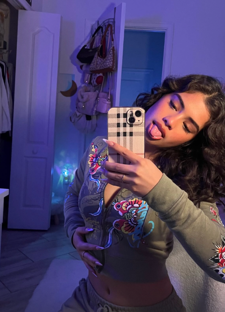 rosa ❥ tweet media