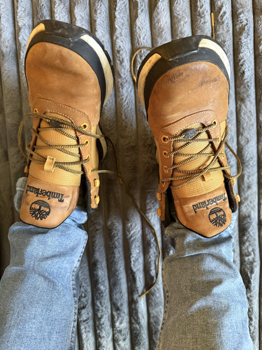 Master_Ceasar's tweet photo. Tax Friday 🤑
get under these boots and fucking LICCKKK 
👅😋

#findom #boots #feet #drains #alpha https://t.co/dTe0sSg0t6