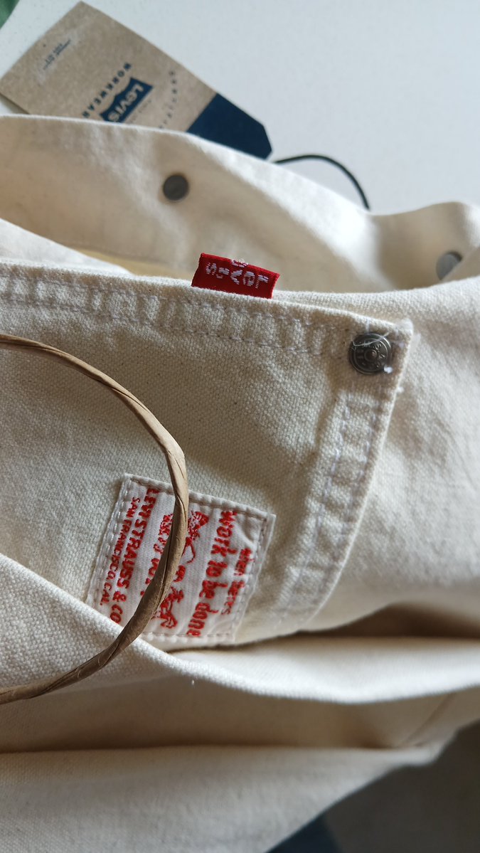 Itsshokeng's tweet photo. I Cannot wait to wear this shandis @LEVIS 🔥😮‍💨 https://t.co/86KGbL0Xwr