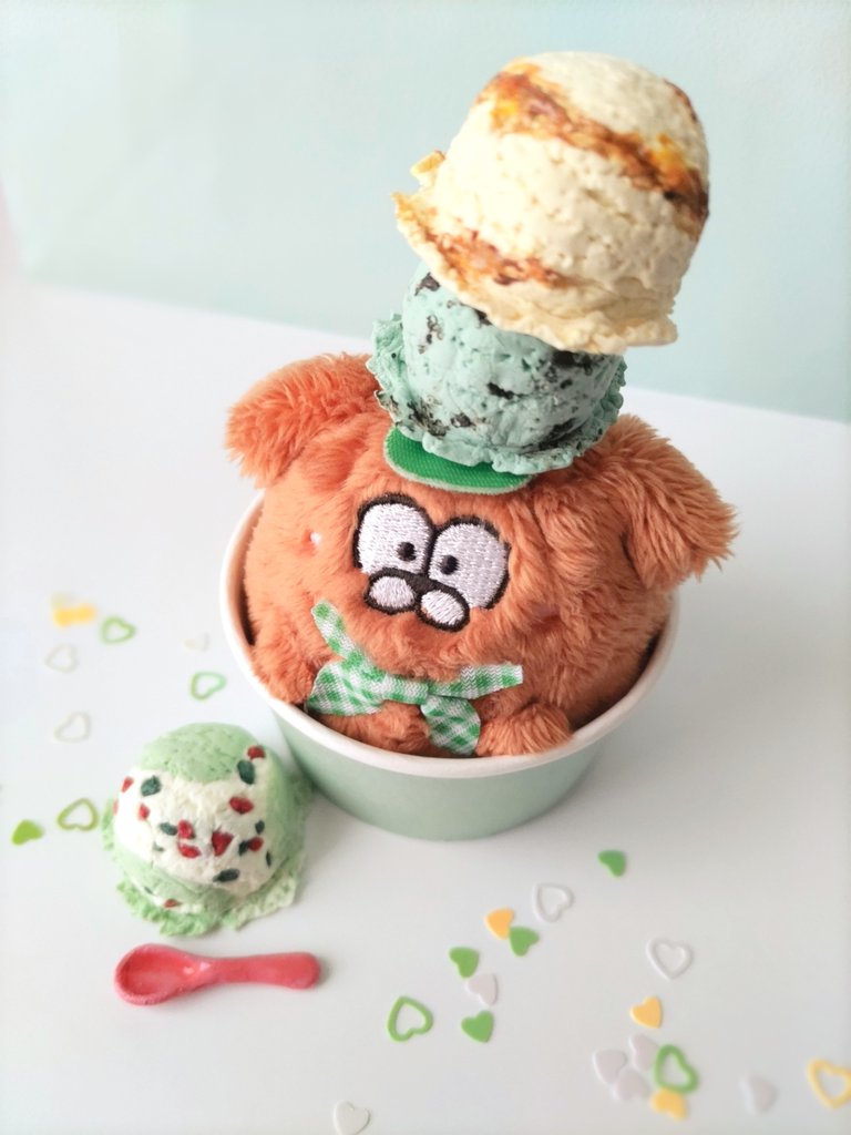 nakatematsu's tweet photo. 🍨キャラメルチョコミントいぬちゃん
ポッピングを添えて（過去作） https://t.co/yqutiyofIQ