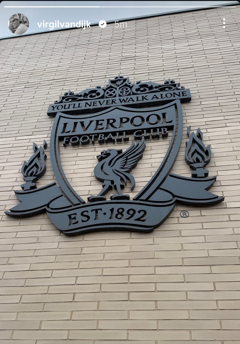 AnythingLFC_'s tweet photo. Virgil Van Dijk on Instagram! 👐 https://t.co/i6Aiej6M3M