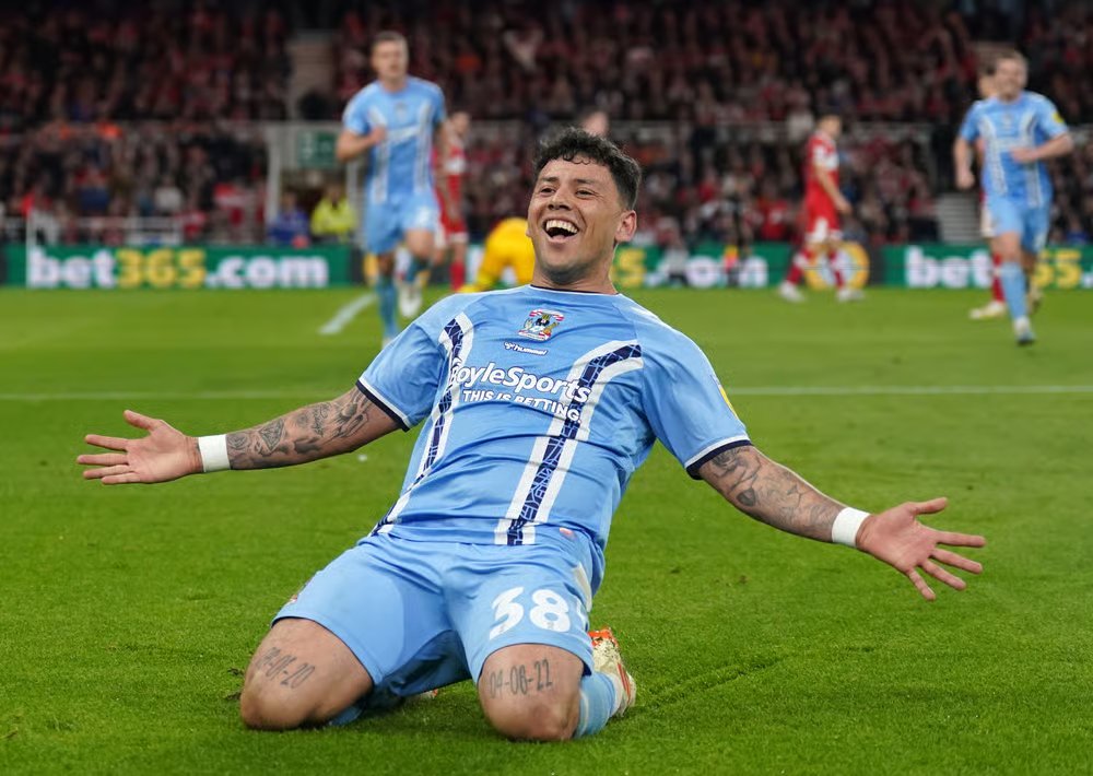 The EFL Zone tweet media