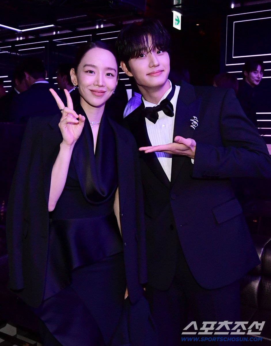 hslove831's tweet photo. 레이디두아 김은재 강지훤 투샷이잖아,,🥹

#신혜선 https://t.co/UykHKDaD9n