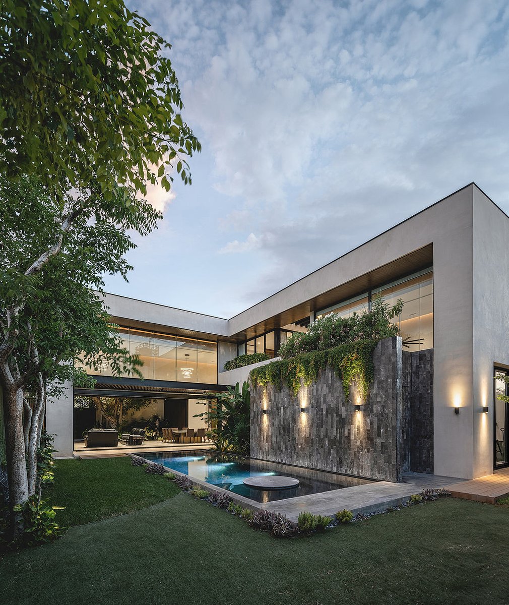 HomeAdore tweet media