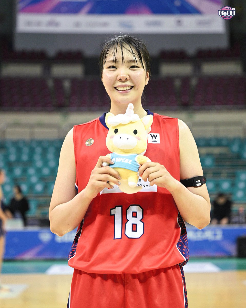 t_wkbl's tweet photo. 𝗙𝗨𝗧𝗨𝗥𝗘𝗦 𝗟𝗘𝗔𝗚𝗨𝗘 
𝗣𝗟𝗔𝗬𝗘𝗥 𝗢𝗙 𝗧𝗛𝗘 𝗚𝗔𝗠𝗘 

7.31 GAME 3 마카베 아야노

11득점 10리바운드 2스틸 1블록슛 
#WKBL #여자농구 #퓨처스리그 https://t.co/dpltL95jeK