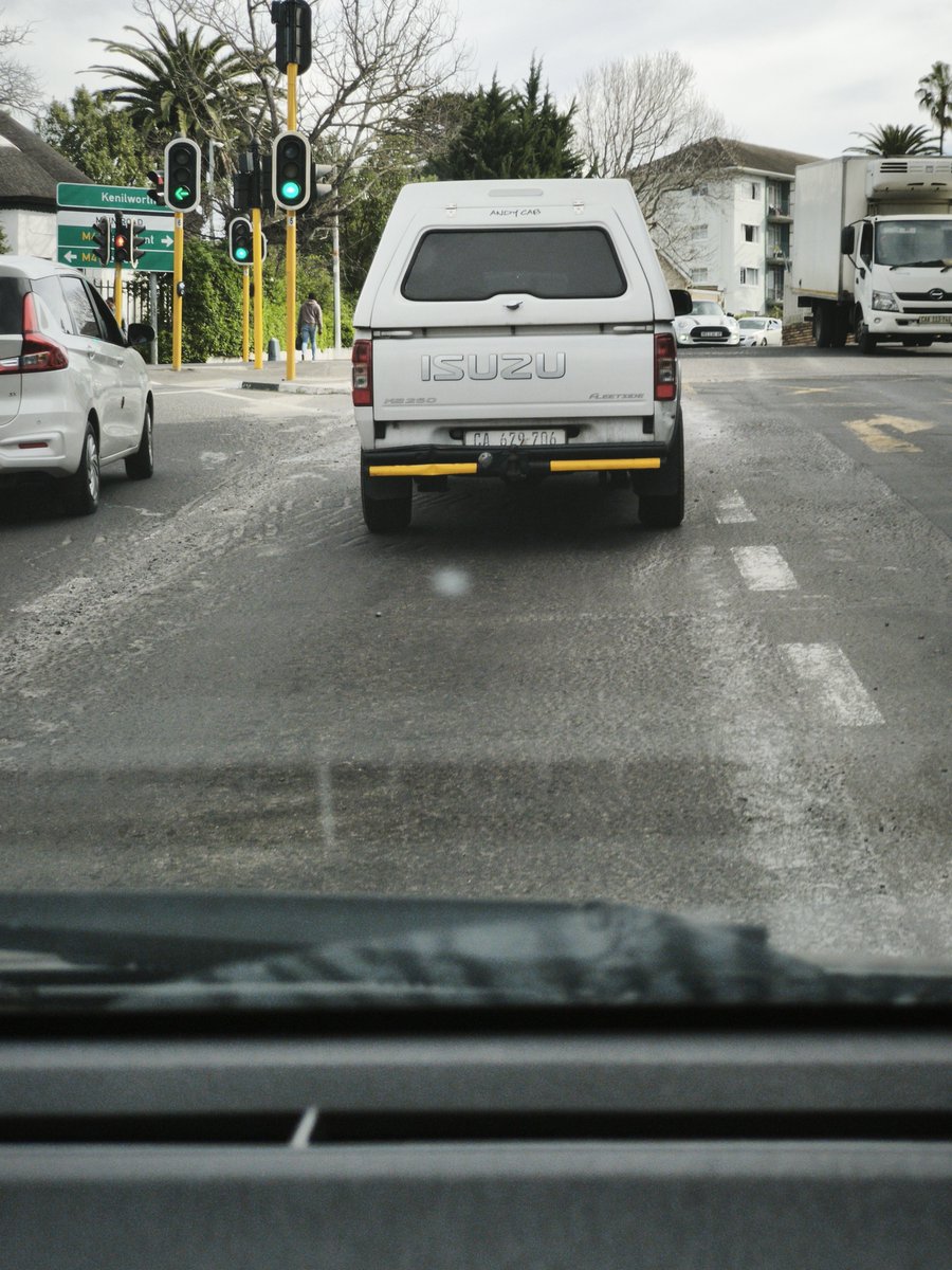 evange1ium's tweet photo. Hey @CityofCT. I'd like to complain about reckless driving of one of your vehicles. Forcing himself into a lane I was in and by doing so, forcing me out of that lane to avoid hitting him. https://t.co/W9W1TtK3we