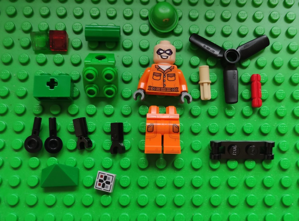 shephard_34's tweet photo. También hoy ha salido a la venta la revista #LegoBatman Número 30 con la figura #Enigma + mochila Helicóptero como siempre no hay fecha del próximo número pero si volverá a traer otra figura de #Batman con jet pack en caja metálica
#Lego #DcComics #RevistaLego https://t.co/nfEQ5uAn8d