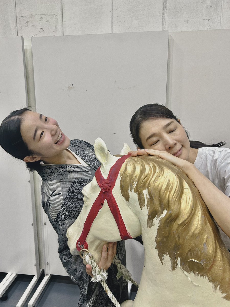 mhr196's tweet photo. unrato「夢去りて、オルフェ」
以前も共演させていただいた先輩 二人目
朝海ひかるさん！
ついこの間の「花よりタンゴ」でのお姉ちゃん。3ヶ月間一緒でした。華、キュート、意外としょっちゅう抜けてる蘭子ねぇさん。今回もたくさん相談に乗っていただいてます…大好き。ヒロイン！ https://t.co/aUQY665IXc
