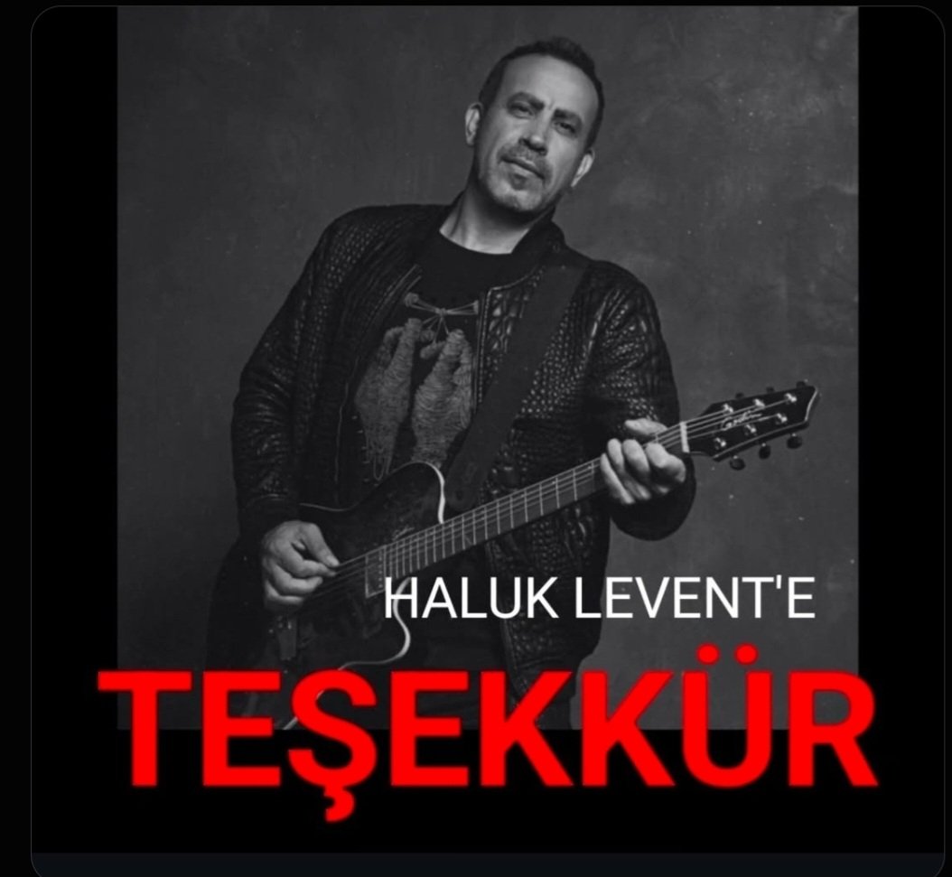 NazDere61's tweet photo. @ErturkFatos @TlFnCu1907 😂😂 siz koyun olmadığınız için sizin gibi yolunacak tavuklardan paraları topladı gitti kumarda yedi içti zevkine sefasını oynadı biz  koyunuz etimizden sütümüzden faydalanılıyor siz kocaman bir sıfır https://t.co/KnpEFMOcbY