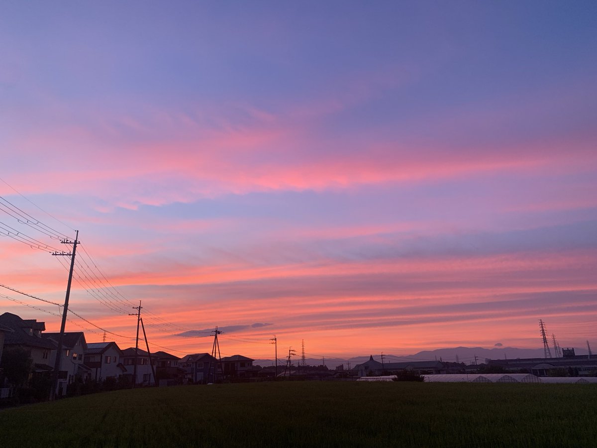 k_kfhk's tweet photo. 今日も空がきれいだった。 https://t.co/Rs8T83jQzc