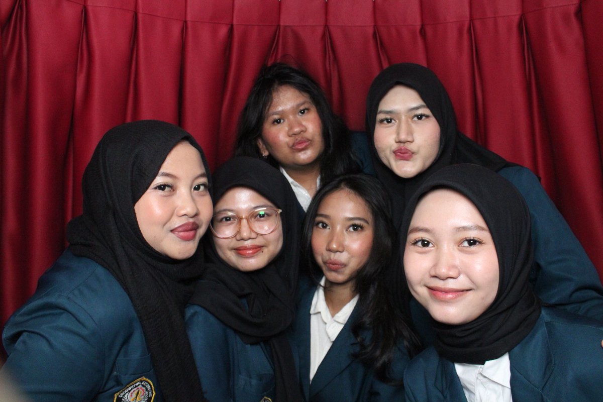 jayxzdayyy's tweet photo. Smpai jumpa di 184 gusy 🫰 https://t.co/6INnqNgHxf