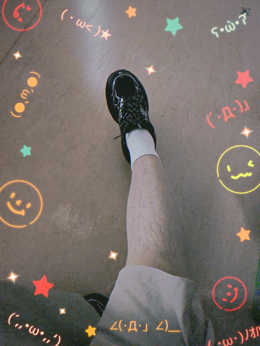 fuxing0527's tweet photo. 有没有大哥送我一些丝袜，越多越好
现在穿的是肉丝
#男生穿搭 #男士丝袜 #粉色穿搭 #马油袜 #运动穿搭 #日常穿搭 #小众穿搭雪糕塞你嘴里 #白丝 #玉�� #男高 #可爱的男孩子 #黑丝 #白丝 #长筒袜 #男生穿丝袜 https://t.co/Vl6AI33V7S