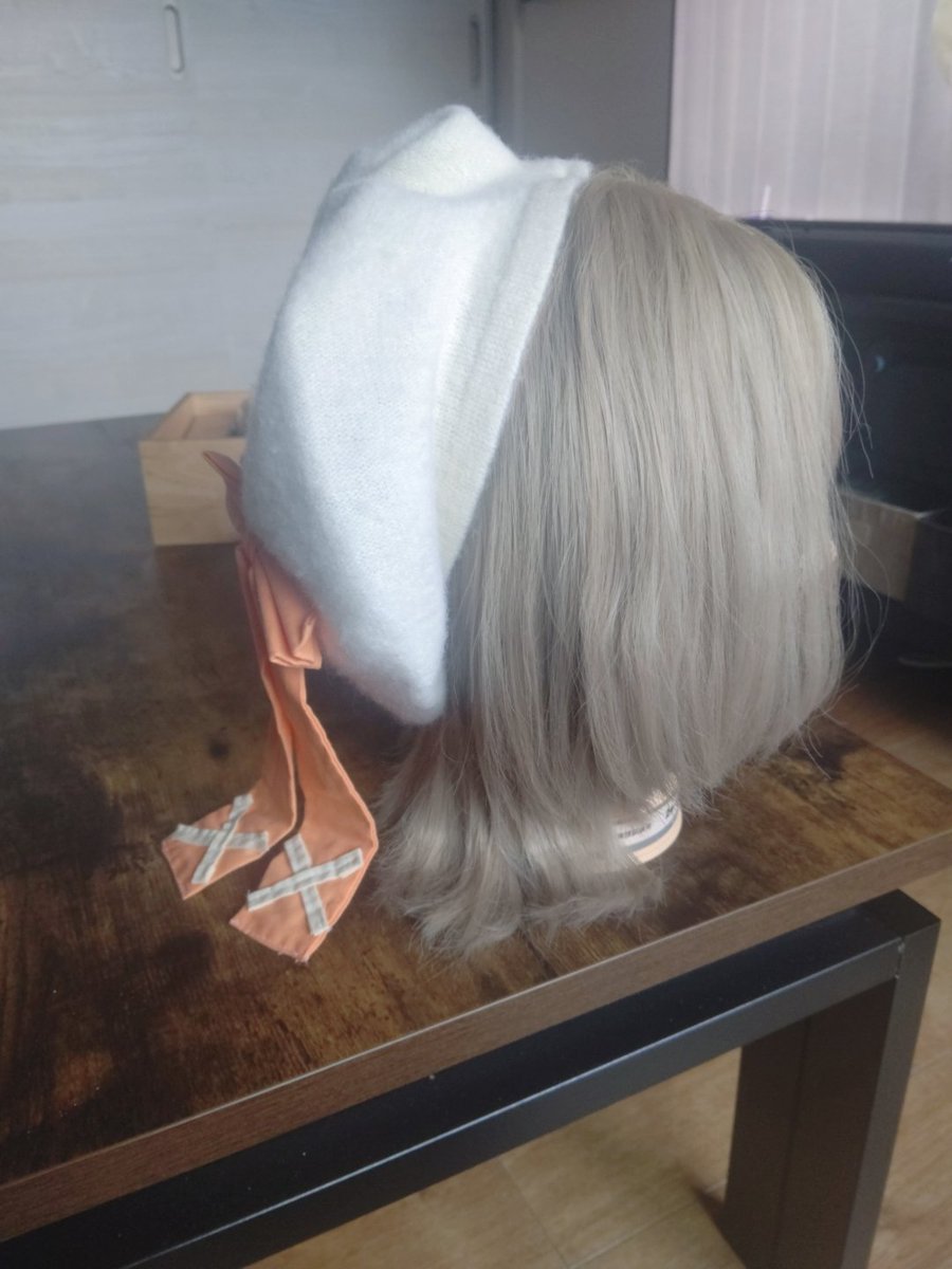 9_sakyo's tweet photo. 小森めとちゃんのBIG新衣装のウィッグをセットしなおした！！
後は衣装届くだけ🪐 https://t.co/BWfYY6lEeS