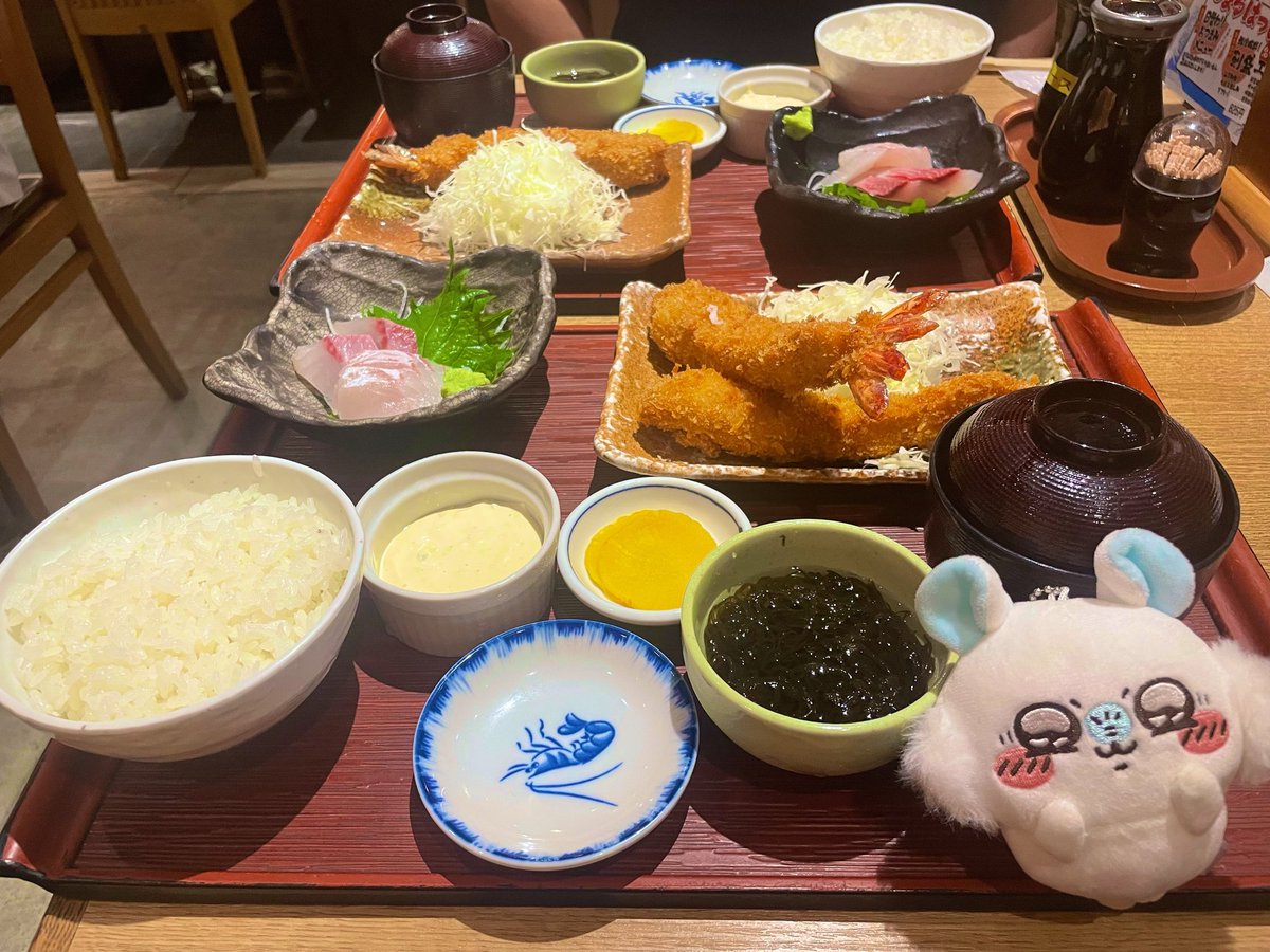 Falconpinklunch's tweet photo. Falcon!! https://t.co/HzW3SS852A