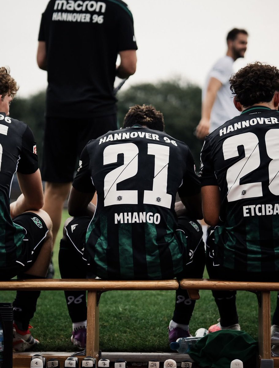 ascentsoccer's tweet photo. Season 2๏ธโฃ
Our very own, Mwisho Mhango, is set for his upcoming season with @Hannover96 ๐ขโซ๏ธ
We're excited to see Mwisho back in action at the top ๐๏ธ
#risetothetop https://t.co/ABkQ1LVHZk