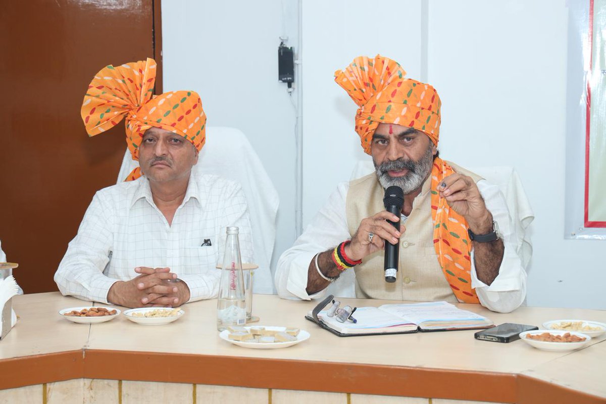 harcobank's tweet photo. During the visit, the GM of Gurugram Central Co-operative Bank Ltd presented an overview of the Bank's operations, performance, and key initiatives. https://t.co/wMFeVumXqL