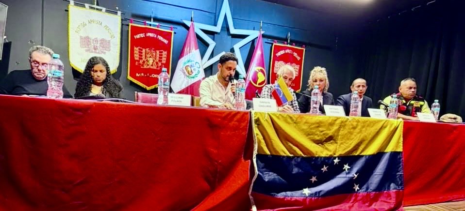 alcaldeledezma's tweet photo. Inspiradores encuentros con la diáspora venezolana en Lima, Perú. Una comunidad de emprendedores exitosos que se reinventa con dignidad y esfuerzo. Trabajan duro en el presente, pero su mente y su corazón laten con fuerza por un solo anhelo: volver a nuestra patria amada. @ABPGlobal_Miami @abpglobalspain @ABPVenezuela