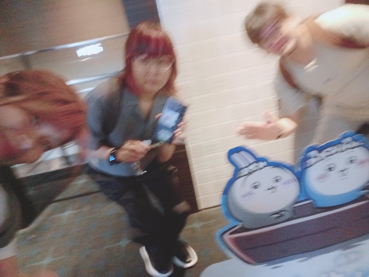 rioriojyaneiro's tweet photo. ちいかわ観てきましたー
動揺で写真がブレブレに(꒪д꒪II
あいねさんが撮ってくれた写真はツリーに
 #ちいかわ https://t.co/xCjztYAlga