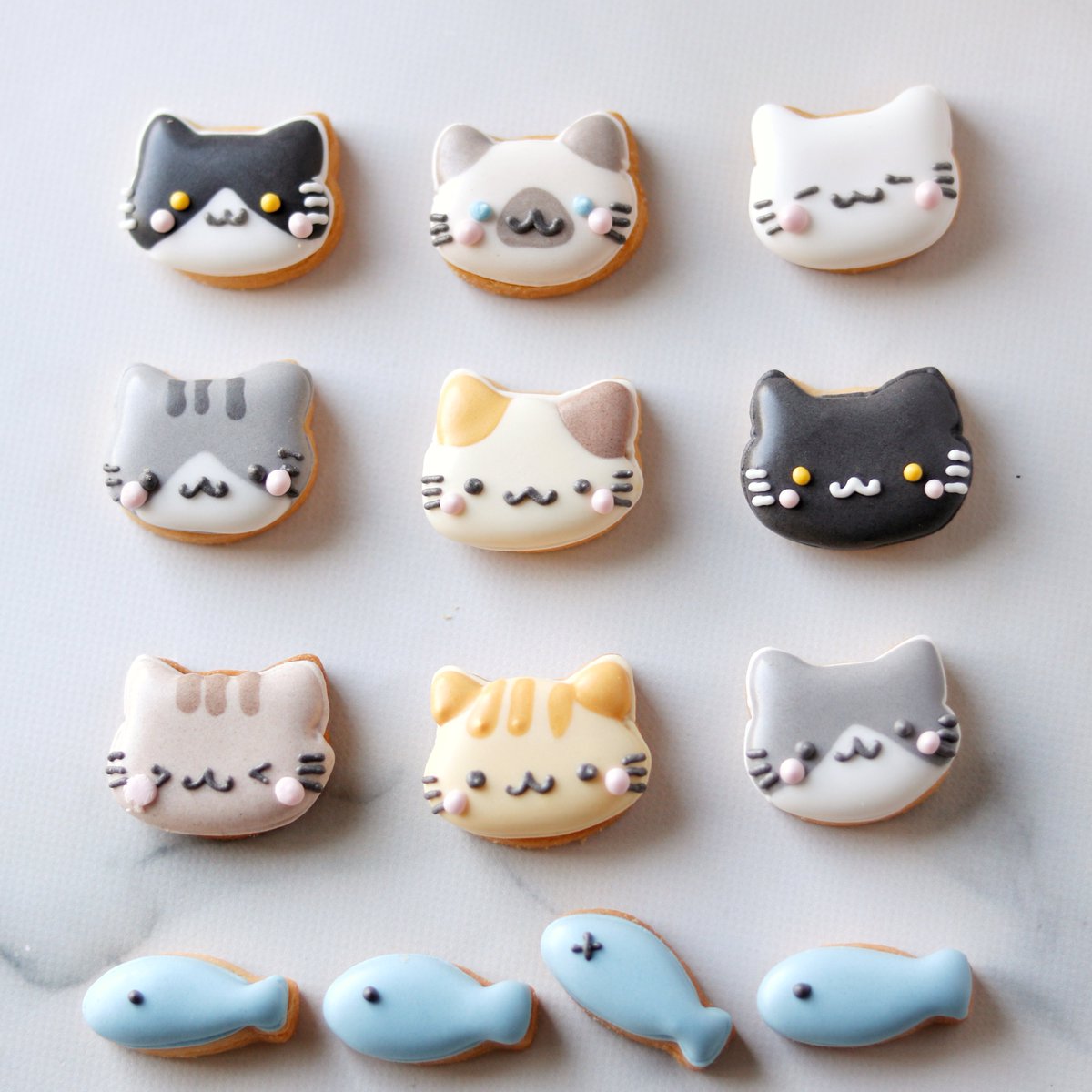 morinookashi_'s tweet photo. ＼＼自由が丘POPUPまであと7日！／／

大人気の『ねこまみれBOX』
ぎゅぎゅっと13枚のアイシングクッキーが入っています🐈‍⬛🐈🐾
猫好きの方におすすめです☺️ https://t.co/0jOliFXxkr