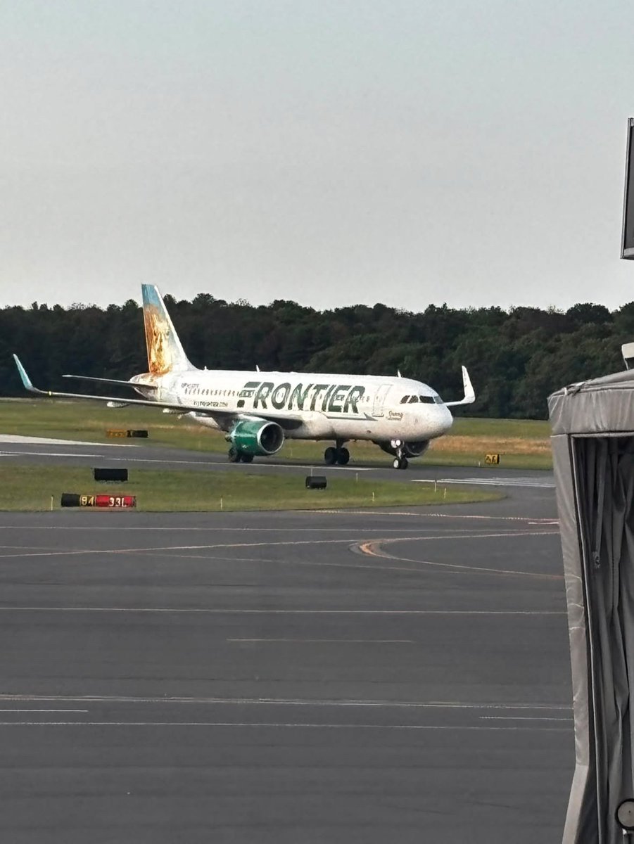 LIMacArthur's tweet photo. Exciting news for Frontier Airlines travelers at ISP! 🚀 @FlyFrontier is bringing SpaceX’s Starlink high-speed, low-latency Wi-Fi to its entire fleet—get ready to stream, work, & stay connected in the skies starting early 2027. ✈️ Plus, Frontier’s customer service phone line is back and available 24/7 at 602-333-5925, making your travel experience even smoother. 📸: Dylan 

#10best #sammythesquirrel #onlyatisp #flymacarthur #longisland