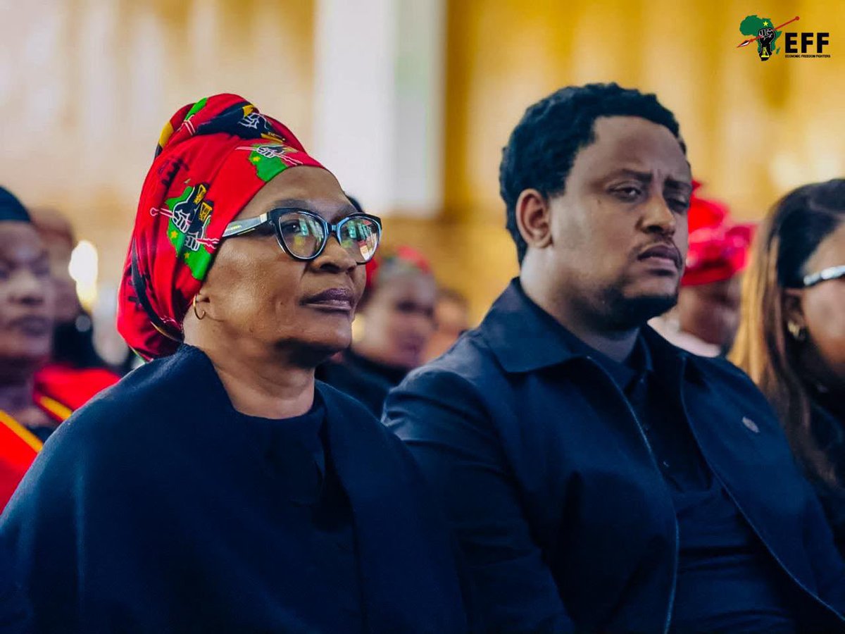 EFFSouthAfrica's tweet photo. ♦️In Pictures♦️
The EFF National Chairperson @NolutshunguN at the funeral of EFF PR councillor and Zanele Mali at Swanepoel Hall, Despatch, Nelson Mandela Bay, Eastern Cape.
#RIPFighter https://t.co/KPZSHHFLNE