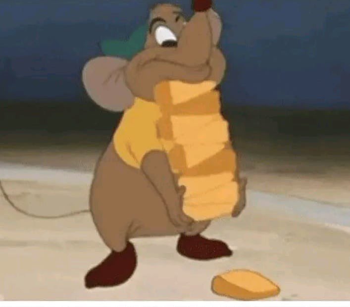 Nduuh_Masondo's tweet photo. Me carrying my snacks to bed. https://t.co/E6HRL9Wvhg