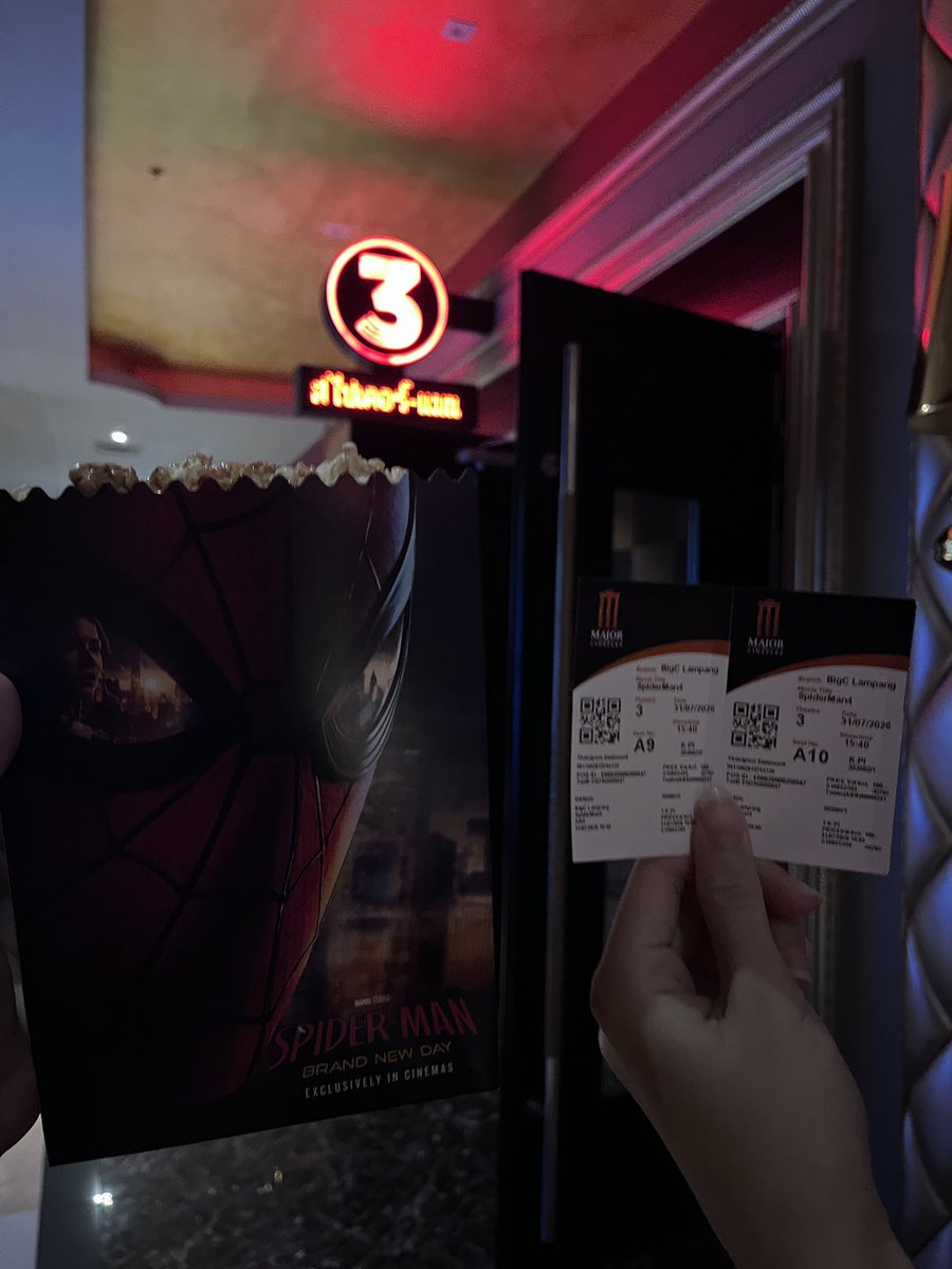 stigmash4dow's tweet photo. NYC <3 spider man (brand new day) สไปเดอร์แมนภาคนี้เราให้ 10/10 scene ต่อสู้ก็ดีโคตรมันส์ ครบรสมาก ๆ เราร้องไห้หลายจุดเลย ดูจบแล้วเหมือนได้รู้เลยสไปเดอร์แมนโตขึ้นมาก ๆ ในด้านความสัมพันธ์ก็ด้วย punisher สำหรับเราให้ mvp 55555 ฮามาก ตอนจบมี end credits ด้วย >_< https://t.co/oesmqw9bZ3