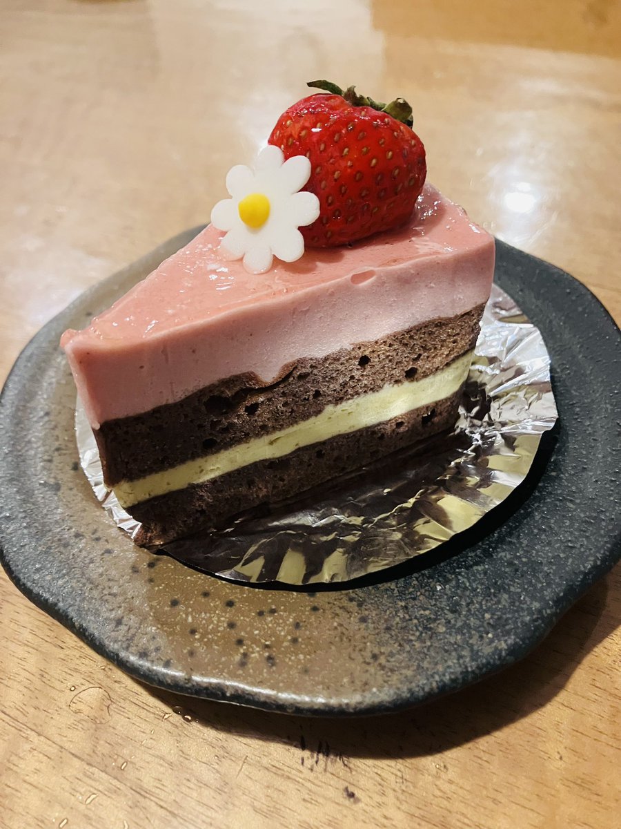 Green_Redbird's tweet photo. https://t.co/0KaXZ8BXF3