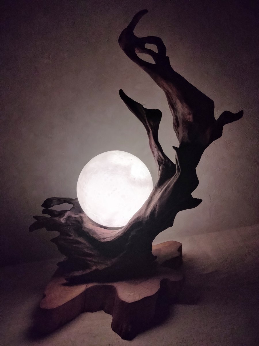 ryuboku023's tweet photo. #そのモチーフ採用した理由を聞こうか
月と雲が好きなので🌕️🌬️ https://t.co/QufwY78dBd