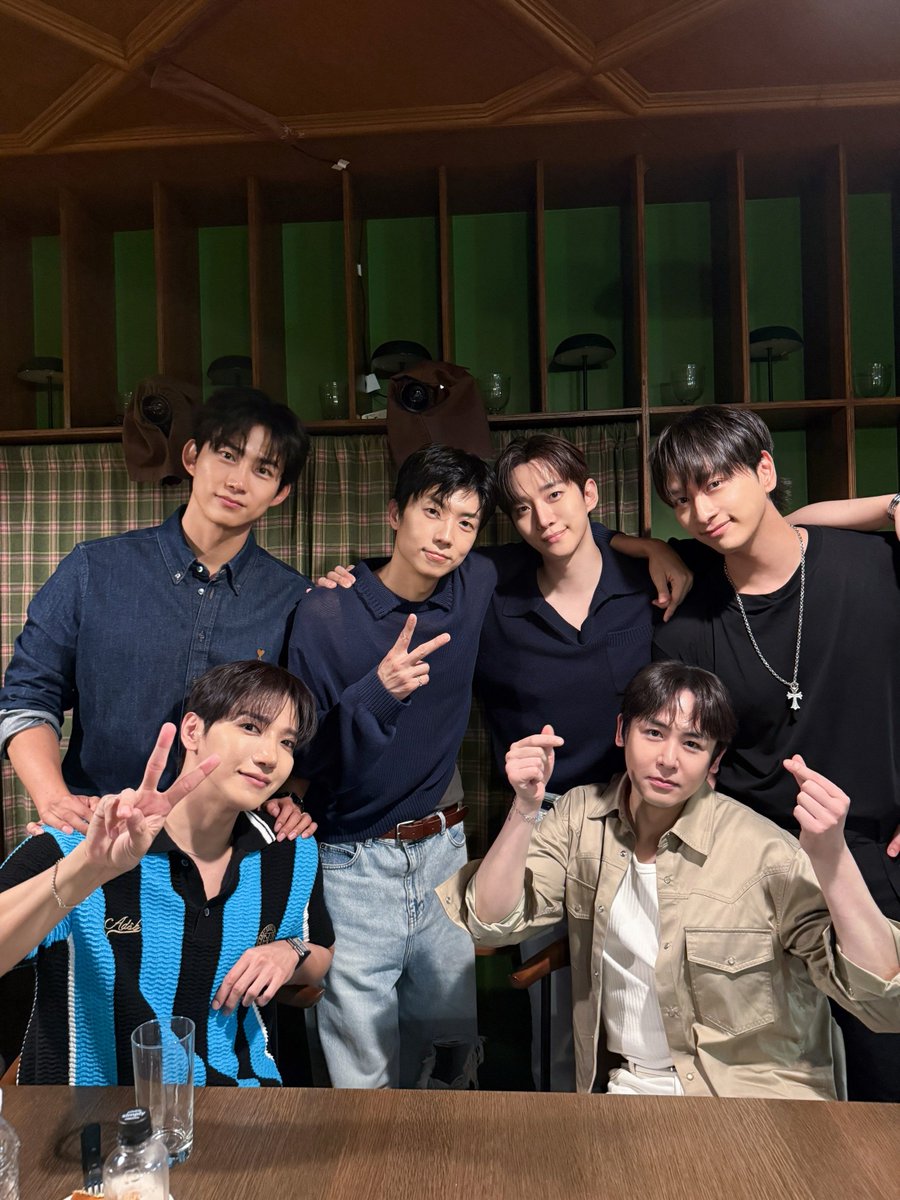 KPROM7's tweet photo. 🩷❤️💚💙💛💜
#2PM #투피엠 
#Jun_K #준케이 
#Nichkhun #닉쿤
#옥택연 #TAECYEON 
#Jangwooyoung​ #장우영 
#Leejunho #��준호 
#황찬성 #Chansung https://t.co/dduRUrm6NW