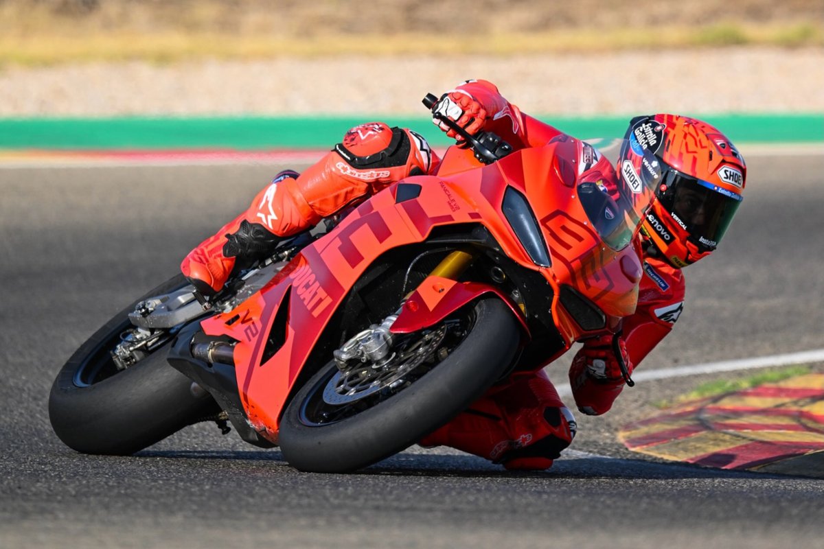 marcamotor's tweet photo. Marc Márquez acorta las vacaciones impulsado por el sueño de la décima corona  #MotoGP

https://t.co/yHYqDq1AjO https://t.co/SevnOAulM2