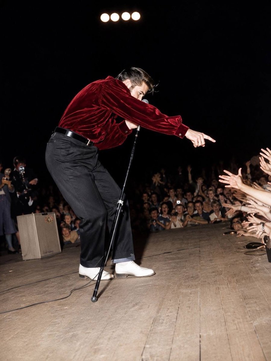 elvis_now's tweet photo. When Rock n Roll was young TCB/TLC
https://t.co/T0ok062zUb https://t.co/eu2pBzzZ3e
