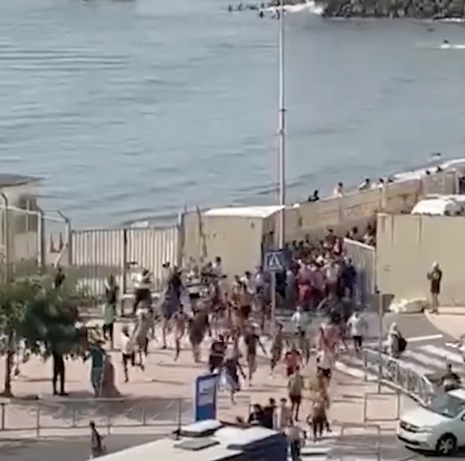 Musaozsoy's tweet photo. Filistin hassasiyetini bu kadar yüksek sesle bağıran İspanya üzerinde ancak böyle haince ve sinsice plan uygulayan tek bir ülke olabilir.
Bu terörist ülke, tüm dünyanın baş belası, siviller ve çocuklar başta olmak üzere insanlığın düşmanı olan İsrail'den başkası olabilir mi? https://t.co/g0Iie4kbzp
