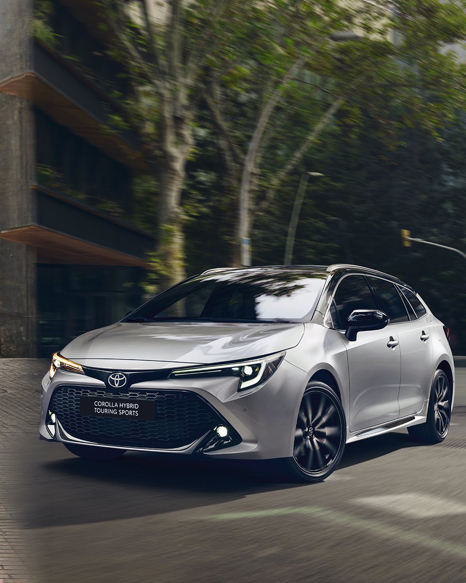Toyota_Esp's tweet photo. La gama Toyota Corolla une la fiabilidad de nuestra tecnología híbrida con dos formas de moverte: la agilidad urbana del #Corolla y el espacio extra del #CorollaTouringSports. Todo con etiqueta ECO y sin enchufes. 

Descúbrelos en https://t.co/HbIPp5EQS4 https://t.co/wbbjirsFCW