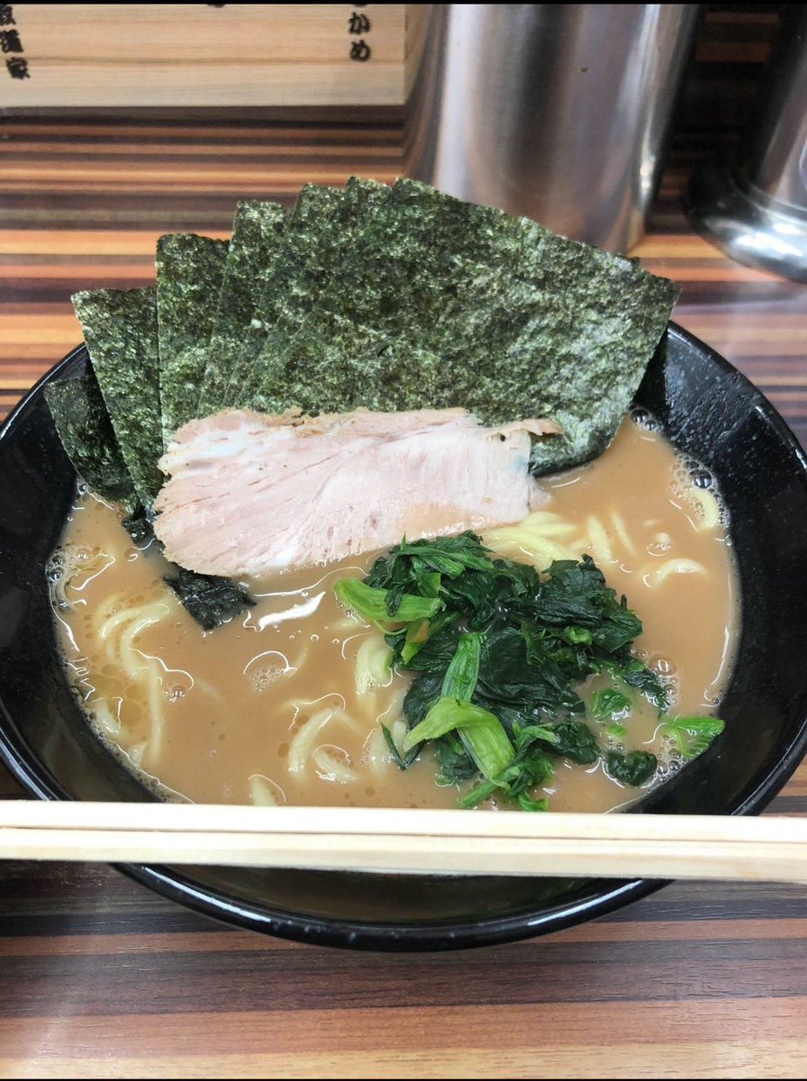 overscale_CL's tweet photo. 💎協賛店舗紹介💎
【教道家】（@kyoudouya ）

近大生御用達の家系ラーメン屋さんです🍜
もちろんOS員も大好きです！😋✨
ライス無料なのでガッツリ食べたい人も大満足です🙌

#OSSL2026 #アカシア https://t.co/wZu26cnpoq