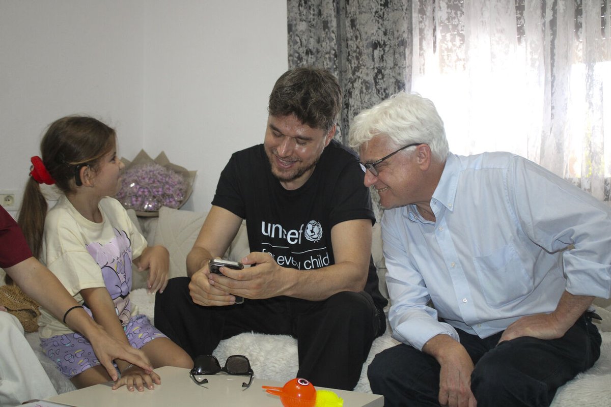 himuratsahin's tweet photo. One week 21 meetings countless insights Tested validated our theory of change with partners & youth: 1 Stay relevant in changing world 2 Keep children at center of transformation 3 Accelerate #ChildGuarantee & #YouthGuarantee Platforms #foreverychild @E_Beigbeder @albania_unicef https://t.co/dlSYm82pGQ